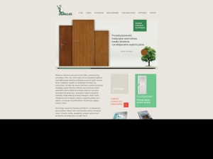 Piękne drewniane drzwi